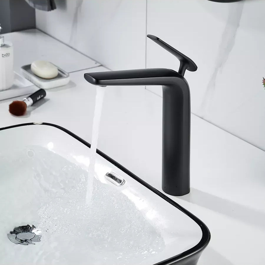 Robinet de Lavabo Line – Noir Mat Design Moderne, Bec Haut, Corps en Laiton